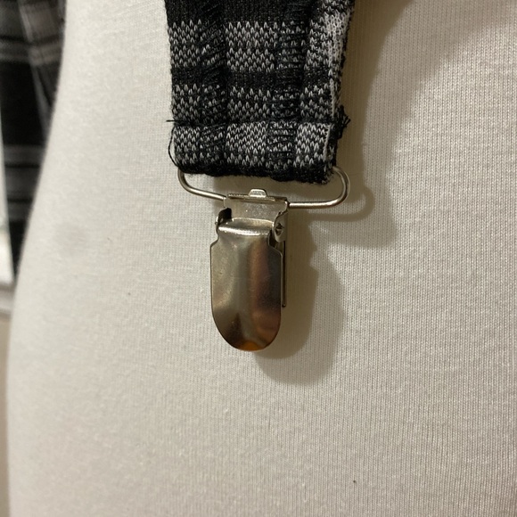 UNIF Grey Slater Crop Top, Size XS - Picture 2 of 5